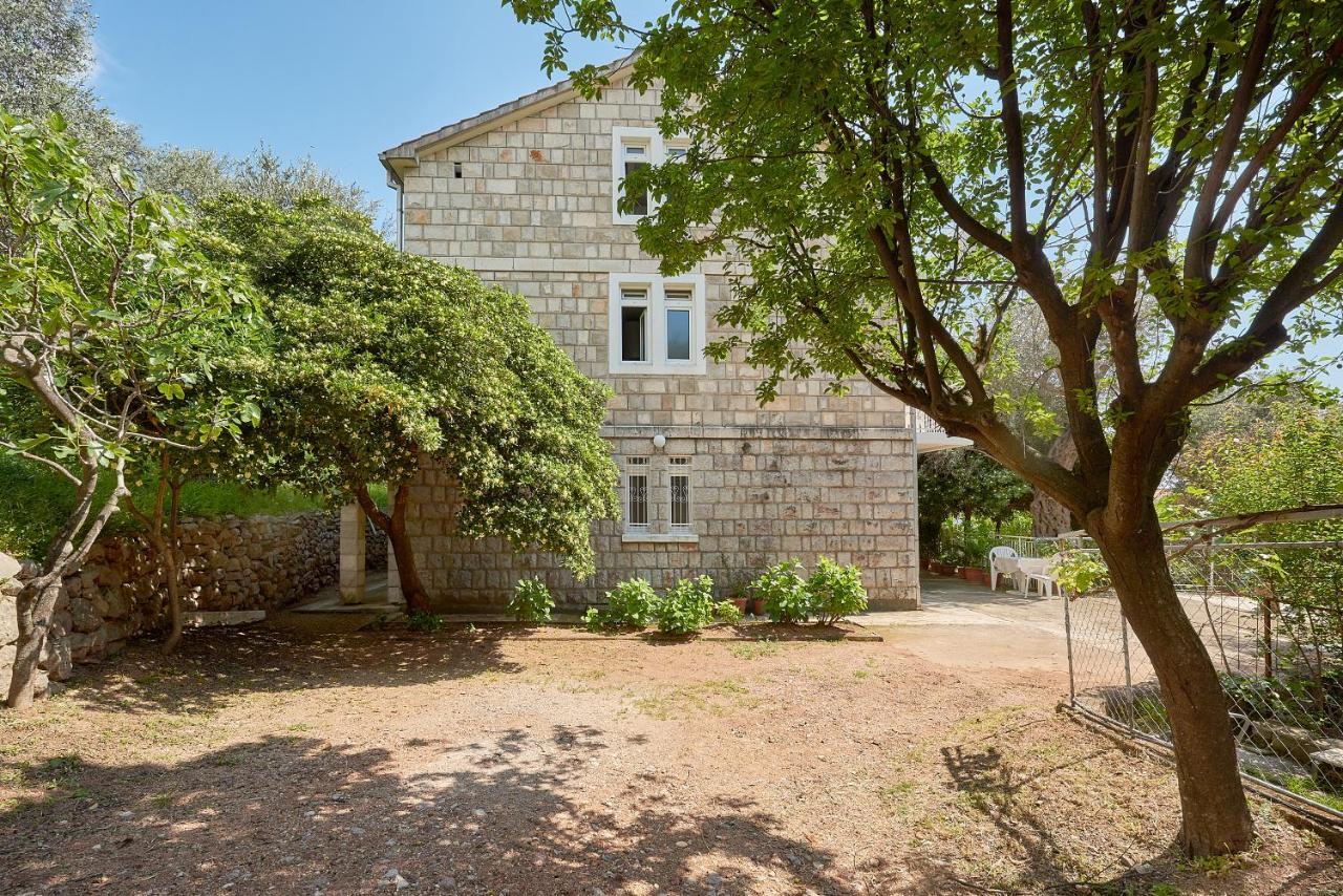 Apartmani Kuca U Maslinama Sveti Stefan Luaran gambar