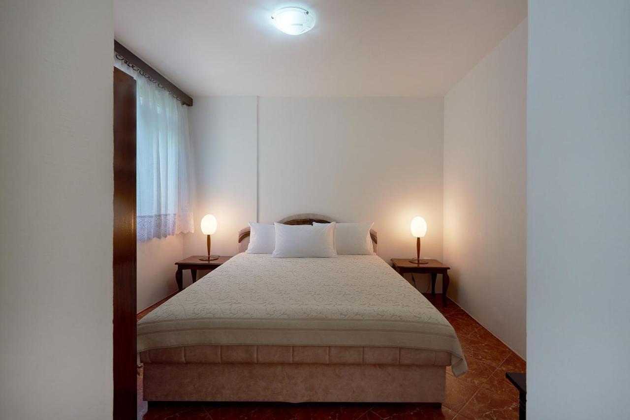 Apartmani Kuca U Maslinama Sveti Stefan Luaran gambar